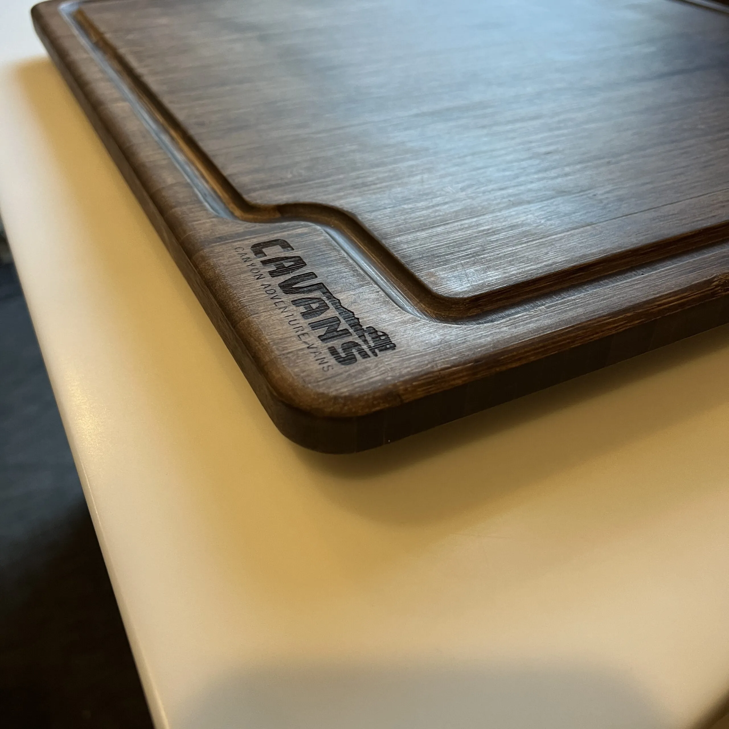 Bamboo Cutting Board - STO (chocolate)